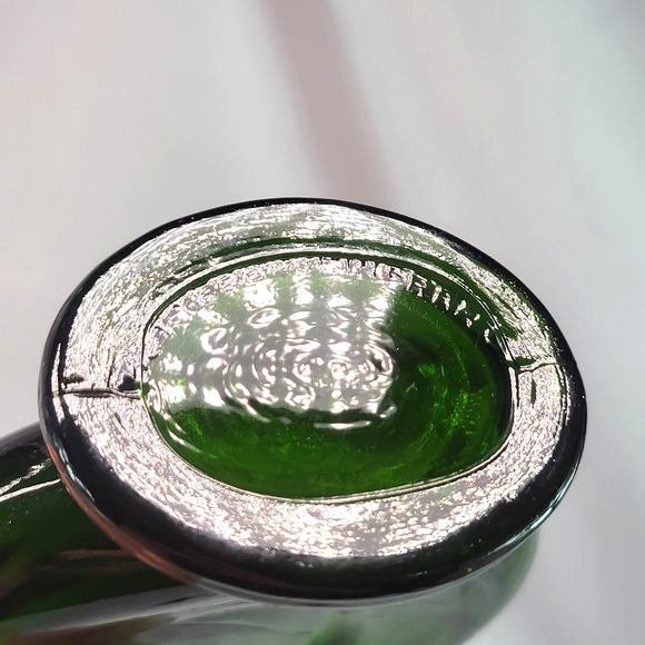 Antique Green Glass Female Relief Perfume Bottle With Stopper Made In France - Picture 6 of 7